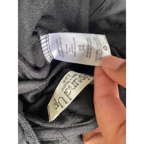 Wound Up Horror Movies & Chill Black Hoodie - NEW - Picture 11 of 13